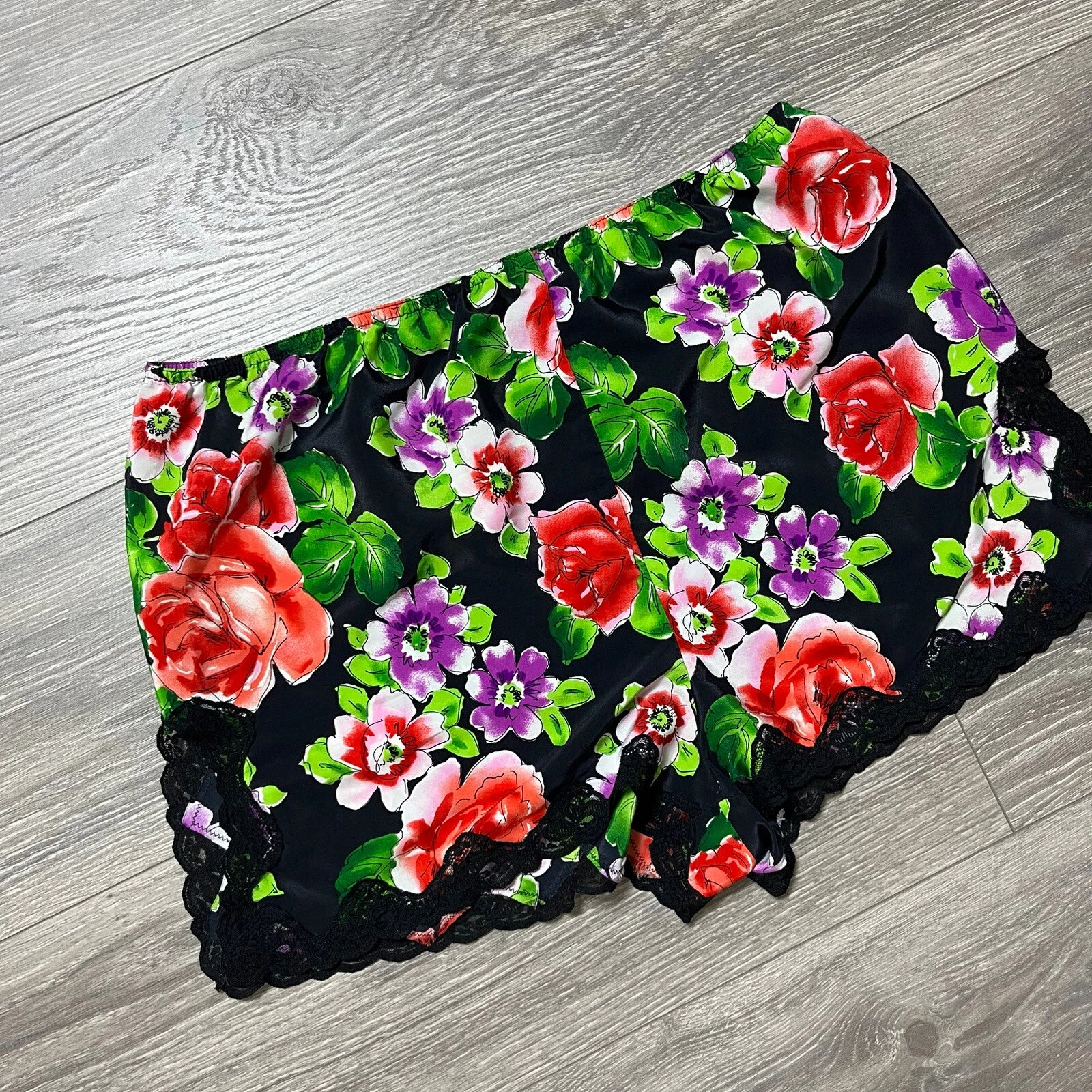 Victorias Secret VTG Gold Label Floral Lace Satin Pajama Shorts Sexy Black M