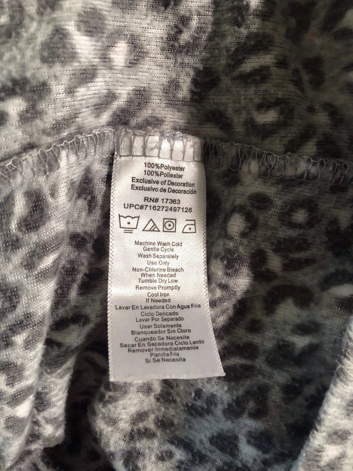 Ellen Tracy XXL Gray White Pink Cheetah Print Fleece Pajama Set Cozy Comfort