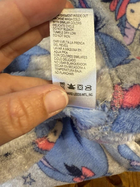 Disney 2 Piece Women’s Fuzzy Pajamas Eeyore Winnie The Pooh Size 2X Let Me Sleep