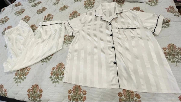 Women's Unbranded White & Black Striped Satin Pajama Set Plus Size 2XL
