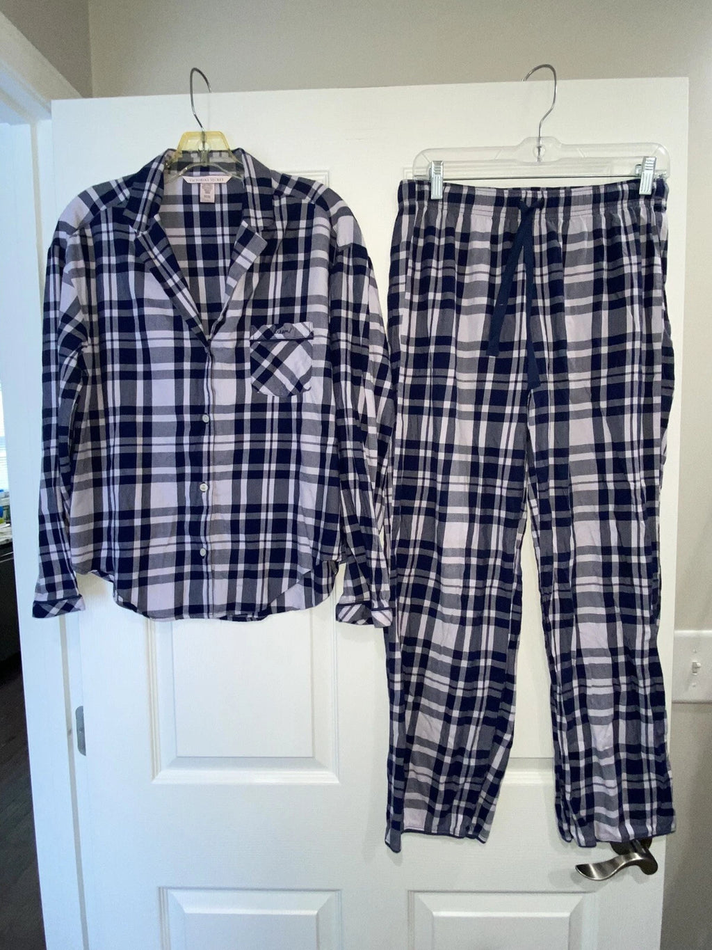 Victoria’s Secret 2 Piece Pajama Set Small Plaid