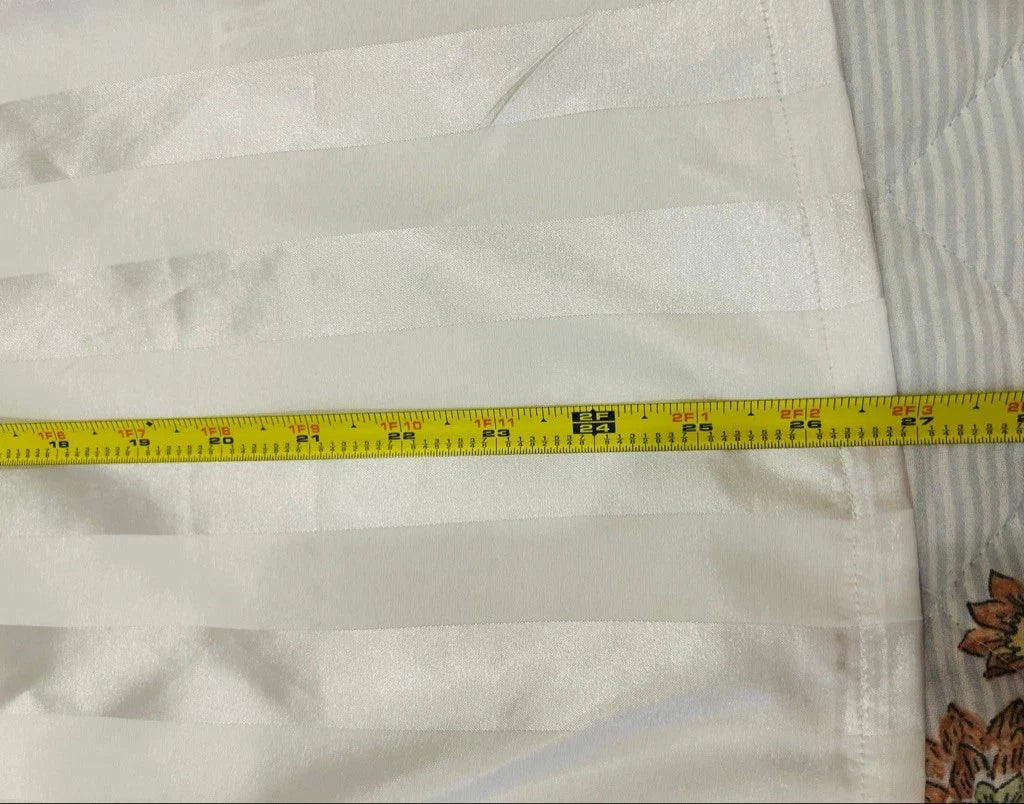 Women's Unbranded White & Black Striped Satin Pajama Set Plus Size 2XL