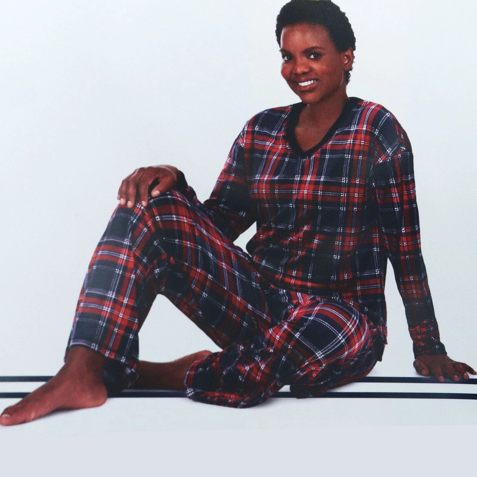 Nautica Women's 2 piece Sleepwear Set S Small Fleece Pajamas Red Blue Plaid NEW