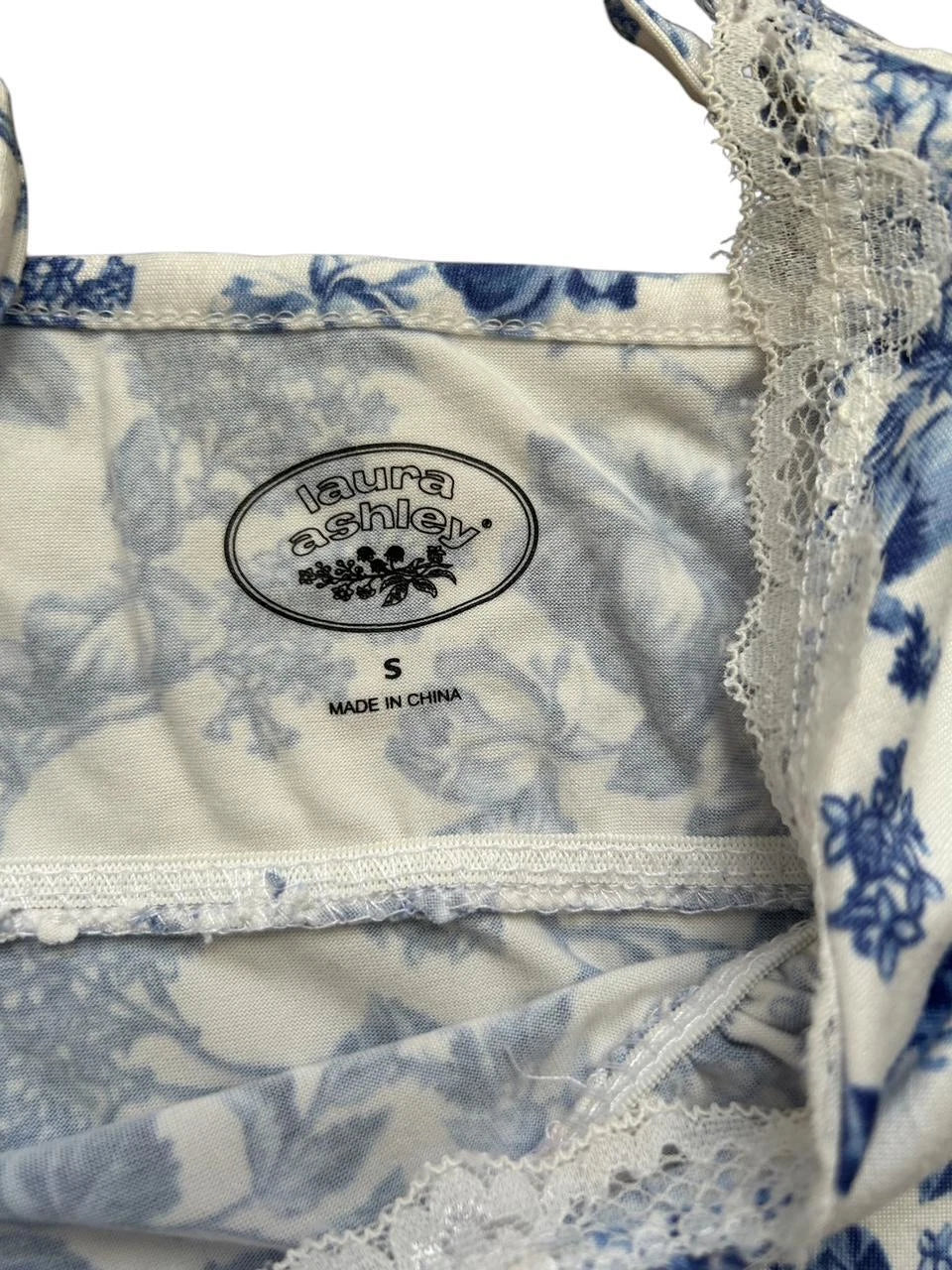 Laura Ashley Lounge Pajama Set Size Small Babydoll Lace Cami & Shorts Floral