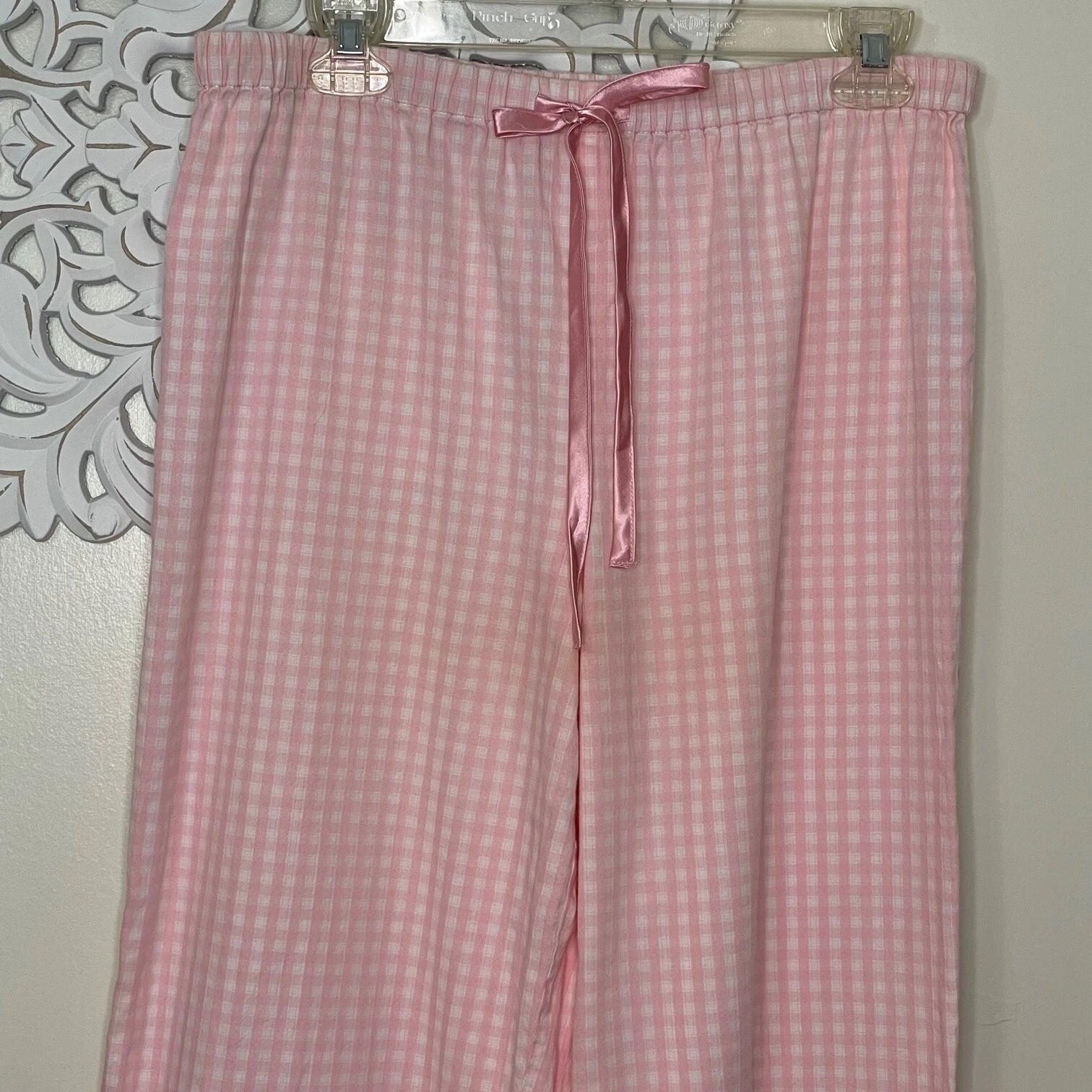 NAUTICA Sleepwear women's Medium pajama set pink gingham breast cancer awareness