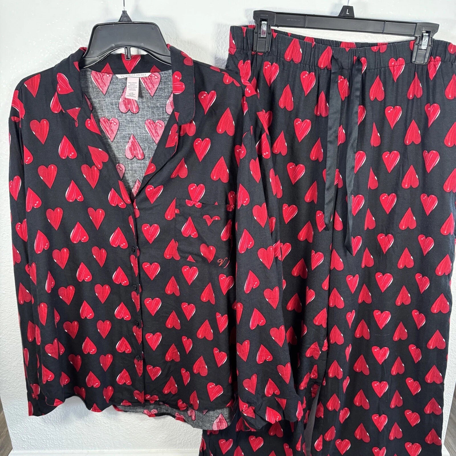 Victorias Secret Pajama Set L Heart Button Up Shirt Pant Sleepwear Cotton Black