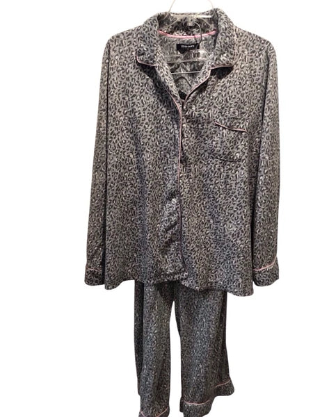Ellen Tracy XXL Gray White Pink Cheetah Print Fleece Pajama Set Cozy Comfort